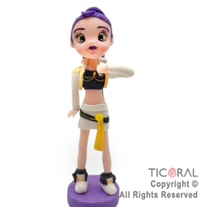 ADORNO GUERRARA K POP RUMY PORCELANA FRIA x 1